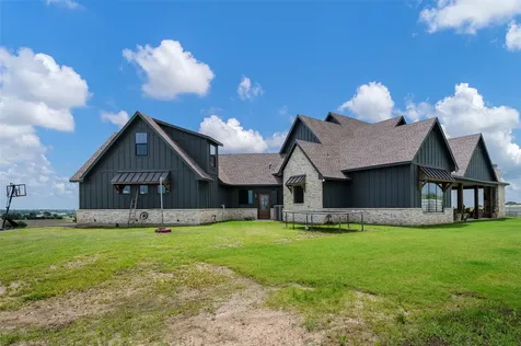 249 County Road 359 Muenster TX 76252
