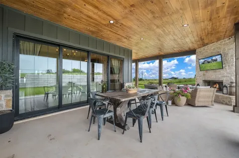 249 County Road 359 Muenster TX 76252