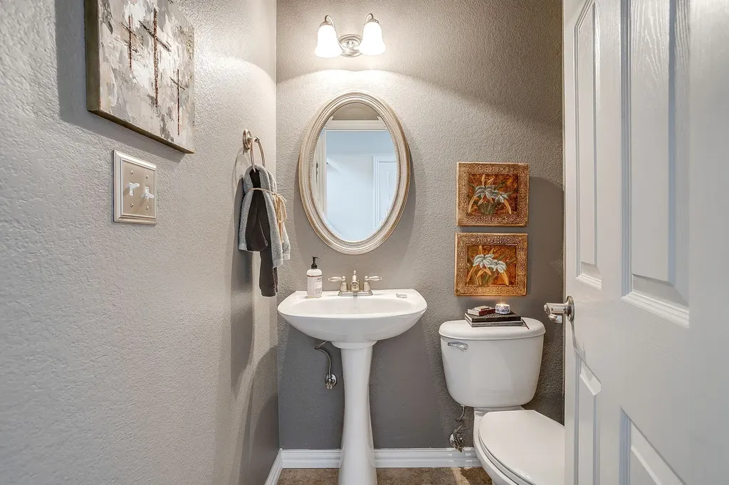 8005 Caladium Drive North Richland Hills TX 76180