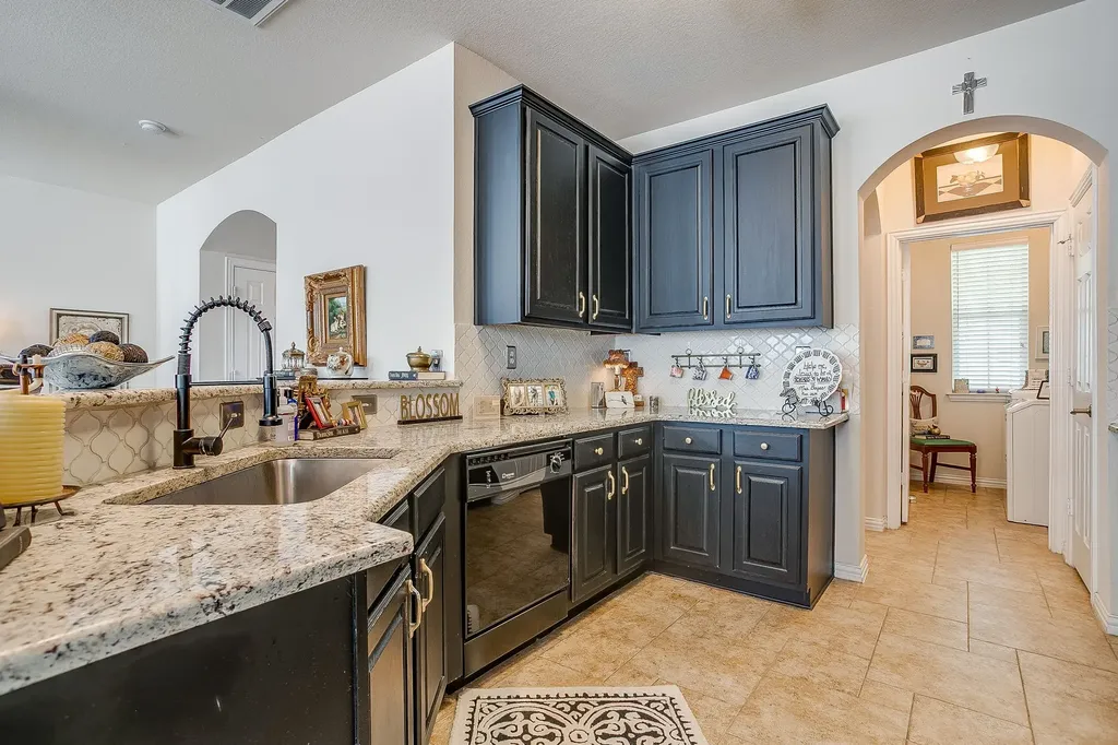 8005 Caladium Drive North Richland Hills TX 76180
