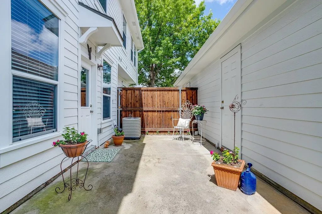 8005 Caladium Drive North Richland Hills TX 76180