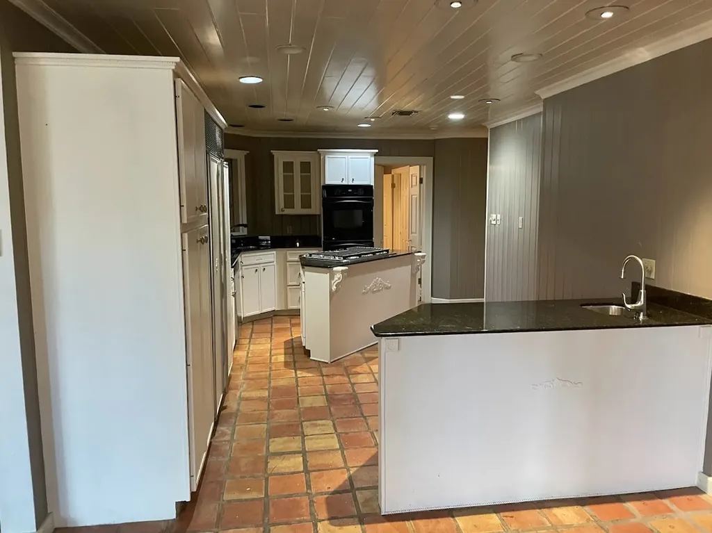 8316 Suffolk Drive Shreveport LA 71106