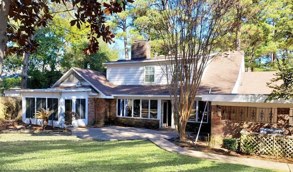 8316 Suffolk Drive Shreveport LA 71106