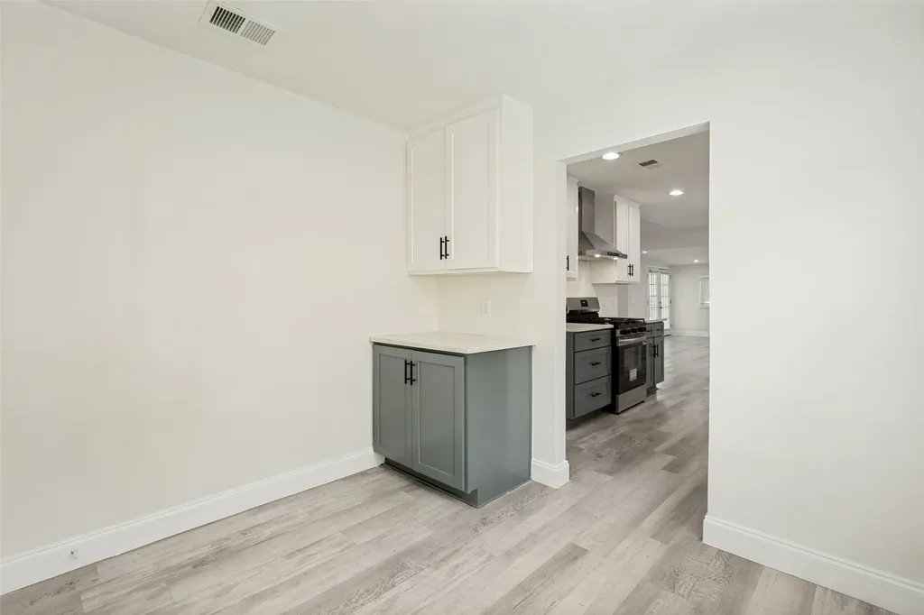 708 Glen Rock Place Arlington TX 76014