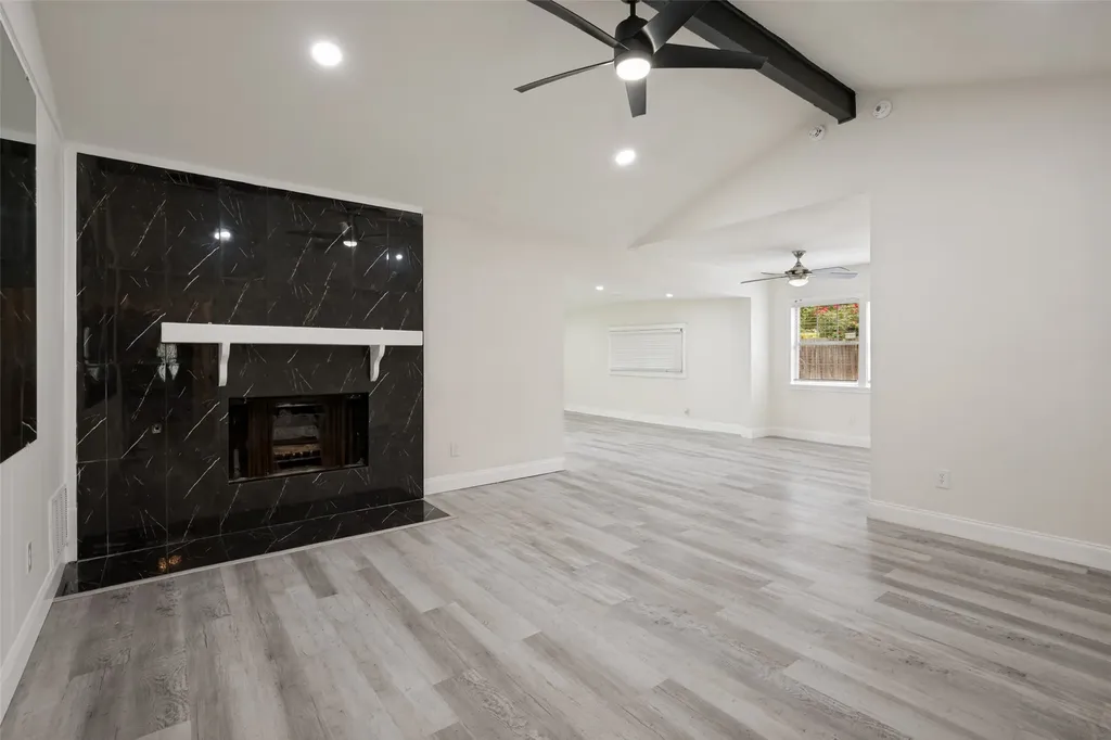 708 Glen Rock Place Arlington TX 76014