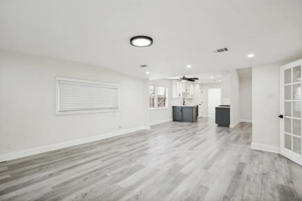708 Glen Rock Place Arlington TX 76014