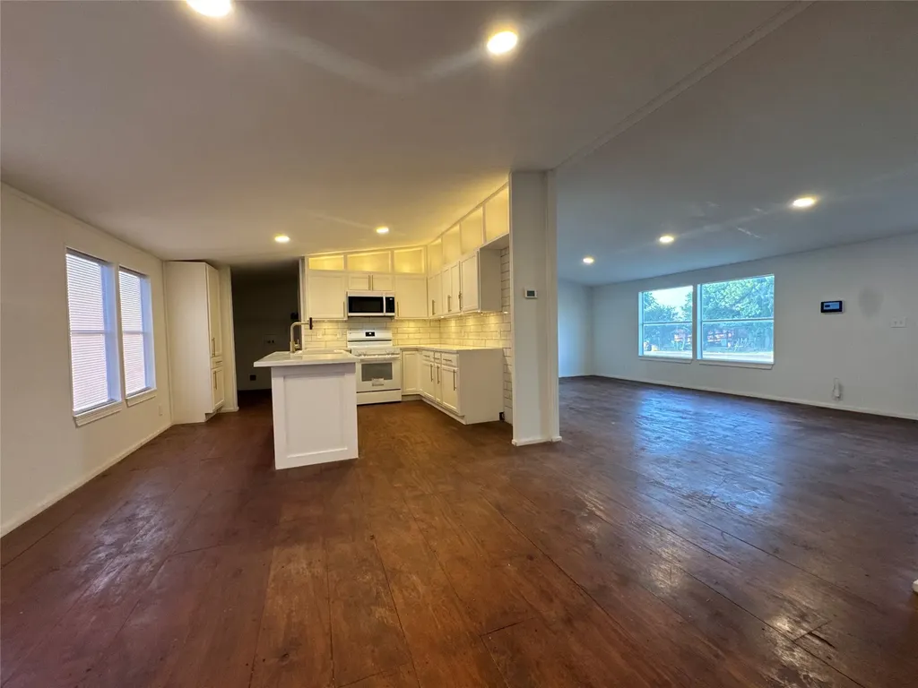 1208 Casa Lane Venus TX 76084