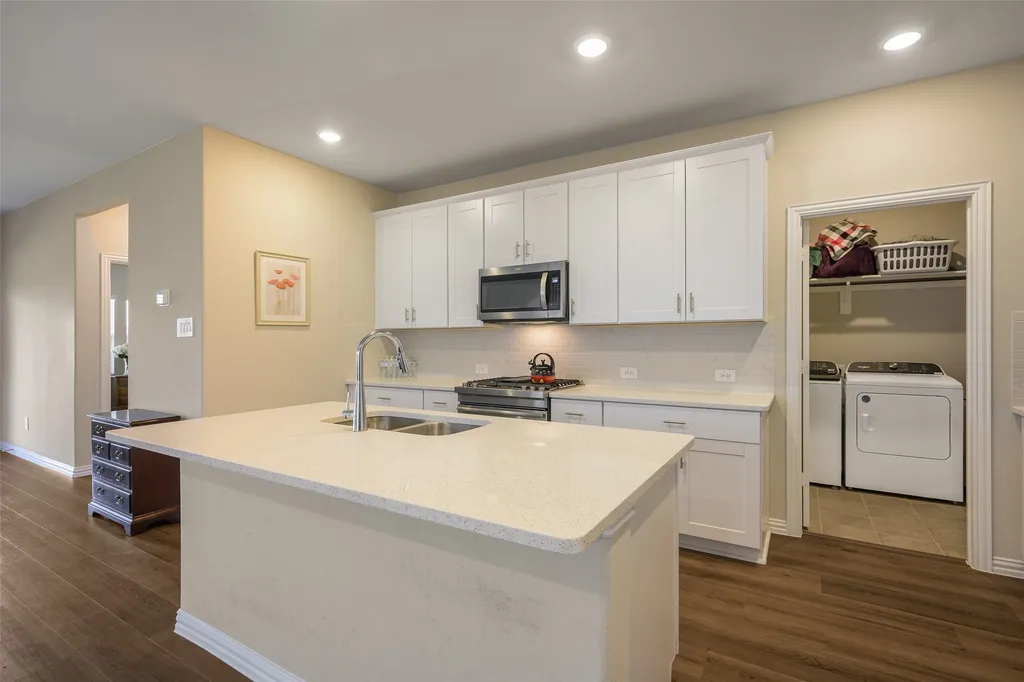 1037 Lakehaven Trail Lavon TX 75166