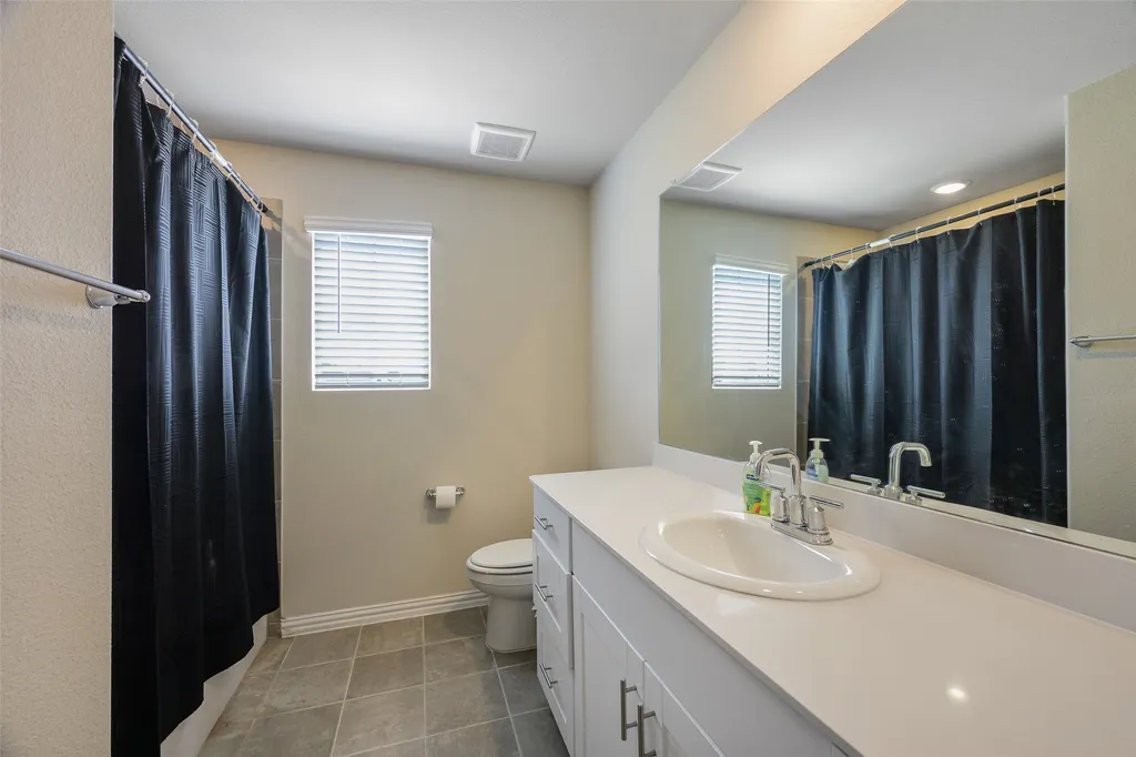1037 Lakehaven Trail Lavon TX 75166