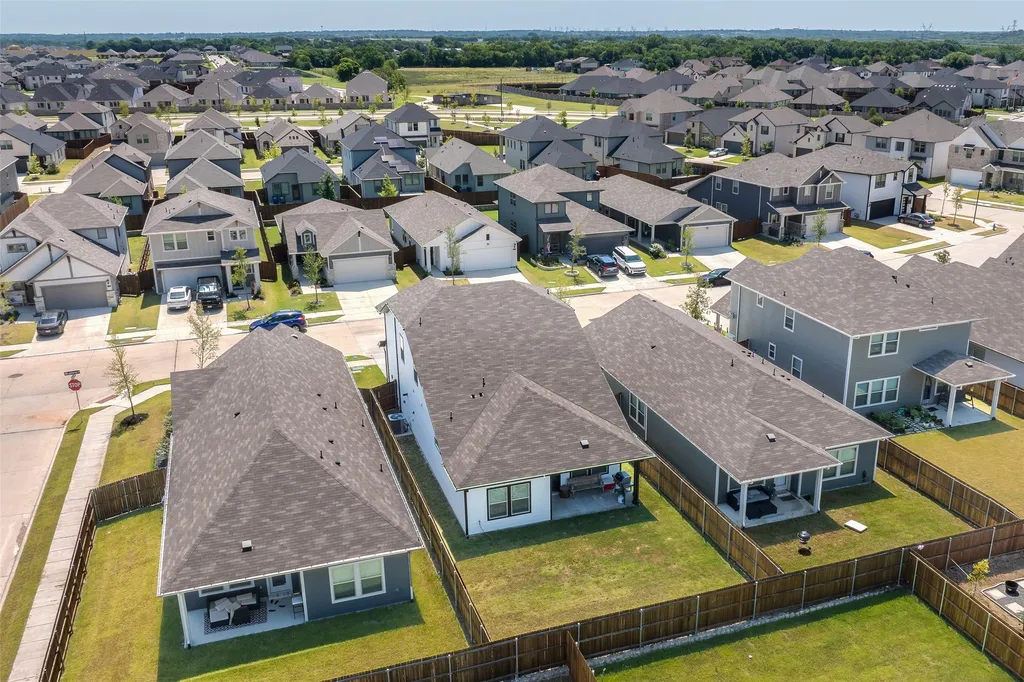 1037 Lakehaven Trail Lavon TX 75166