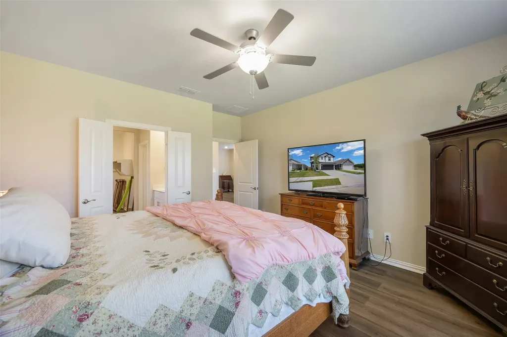 1037 Lakehaven Trail Lavon TX 75166