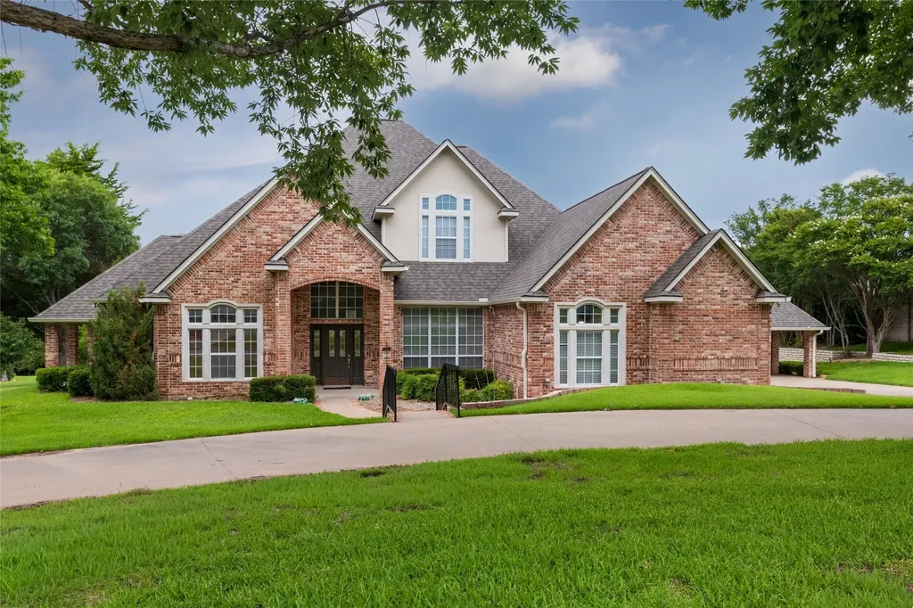 1917 Woodland Hills Lane Weatherford TX 76087