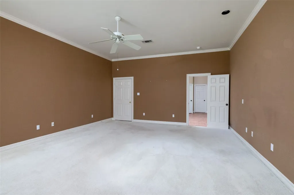 1917 Woodland Hills Lane Weatherford TX 76087