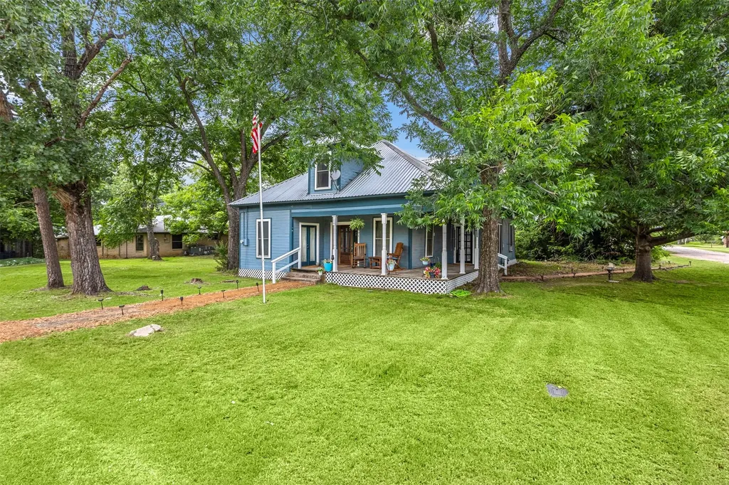 601 W 5th Street Maypearl TX 76064