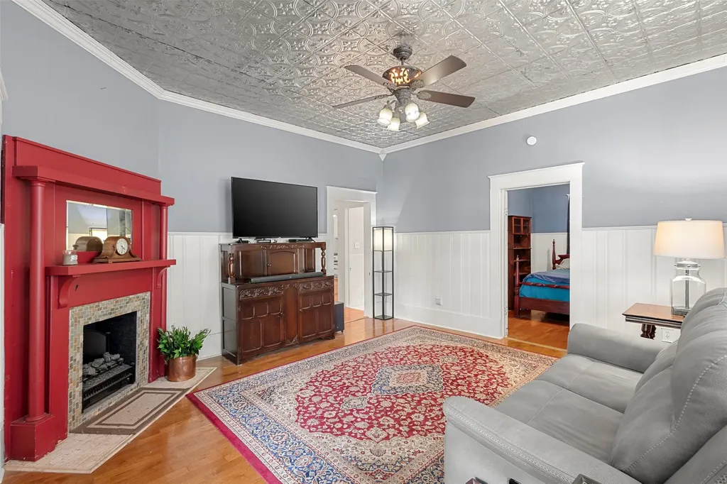 601 W 5th Street Maypearl TX 76064
