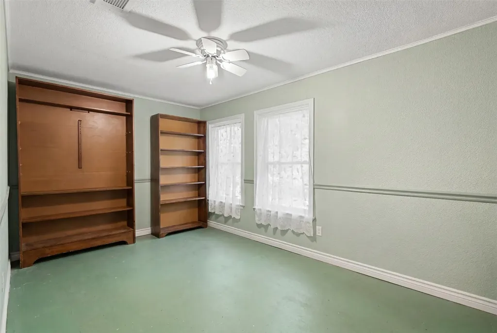 601 W 5th Street Maypearl TX 76064