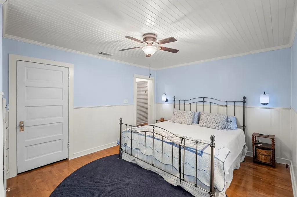 601 W 5th Street Maypearl TX 76064