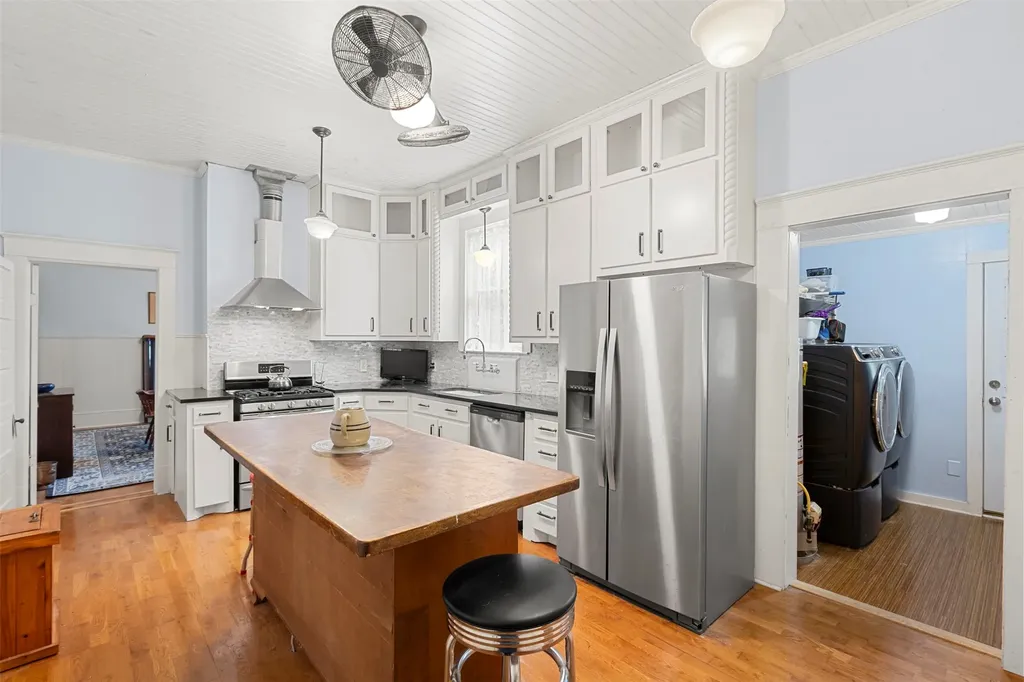 601 W 5th Street Maypearl TX 76064
