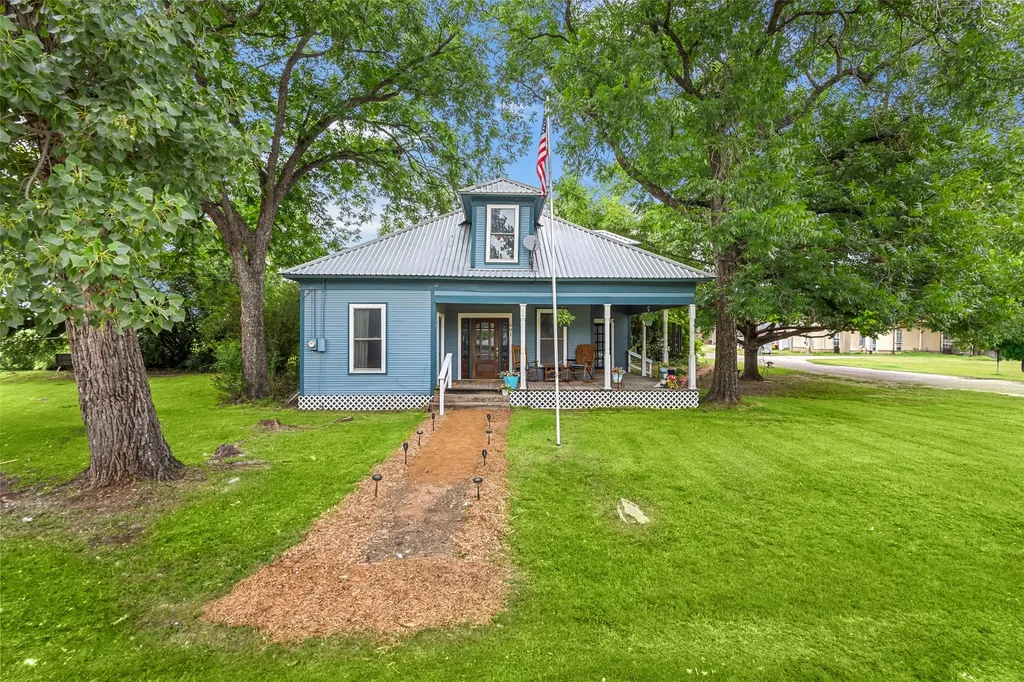 601 W 5th Street Maypearl TX 76064