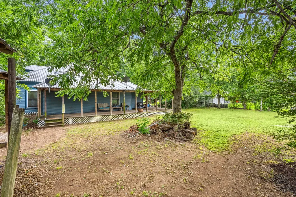 601 W 5th Street Maypearl TX 76064