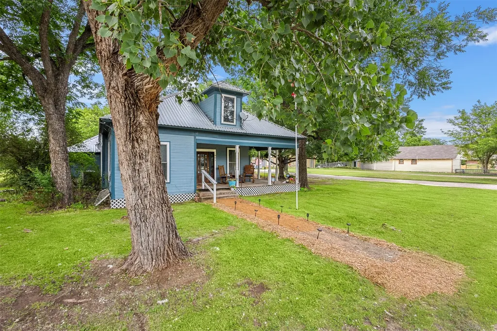 601 W 5th Street Maypearl TX 76064