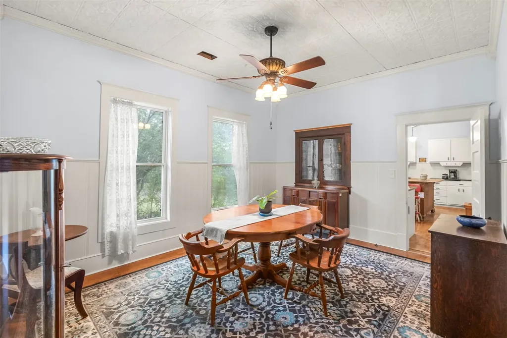 601 W 5th Street Maypearl TX 76064