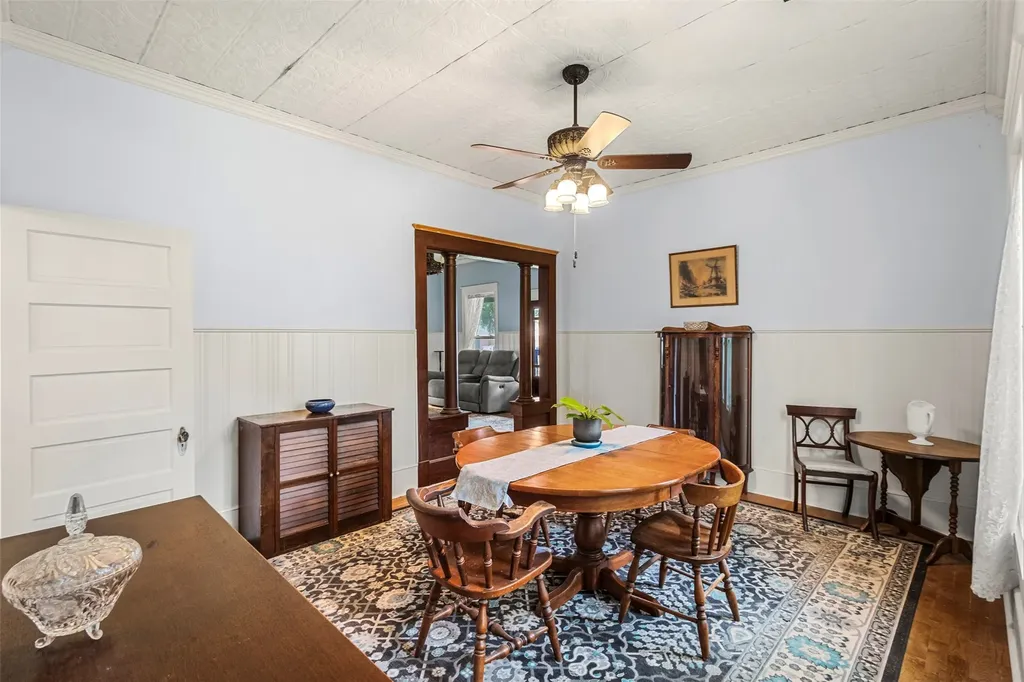 601 W 5th Street Maypearl TX 76064