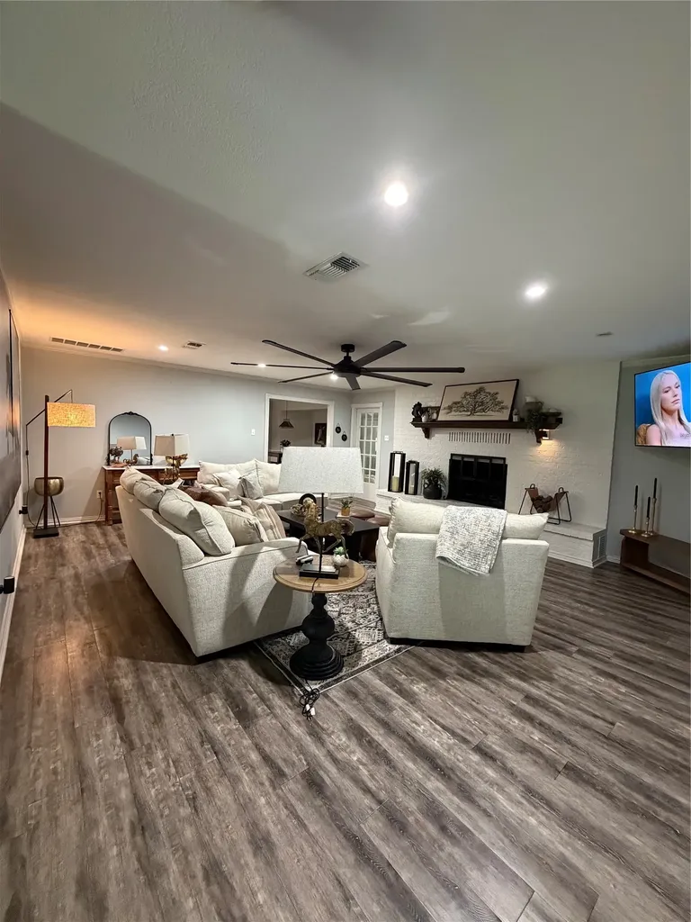 401 S Ross Avenue Mexia TX 76667
