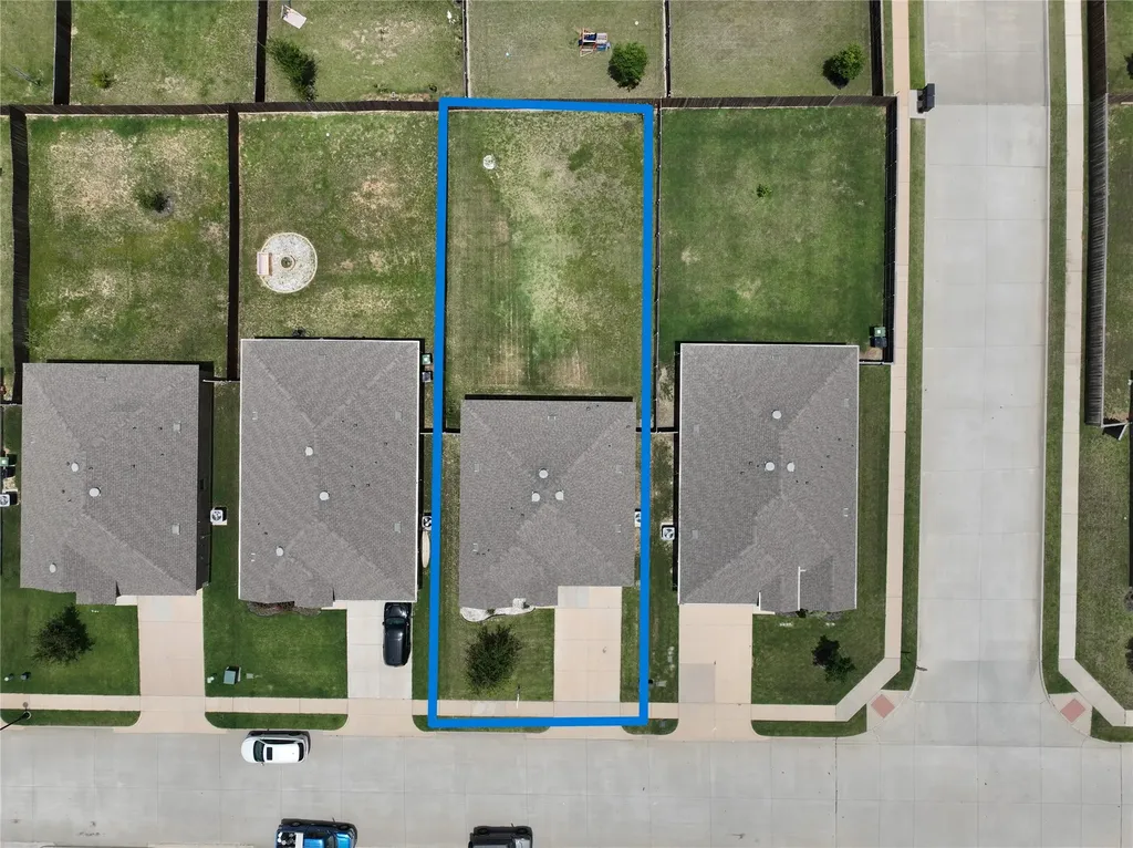 825 Alton Drive Aubrey TX 76227