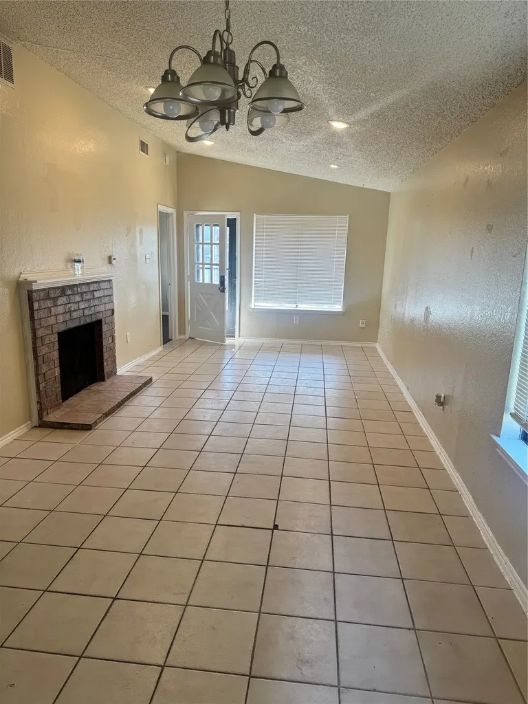5617 Mansfield Road Arlington TX 76017