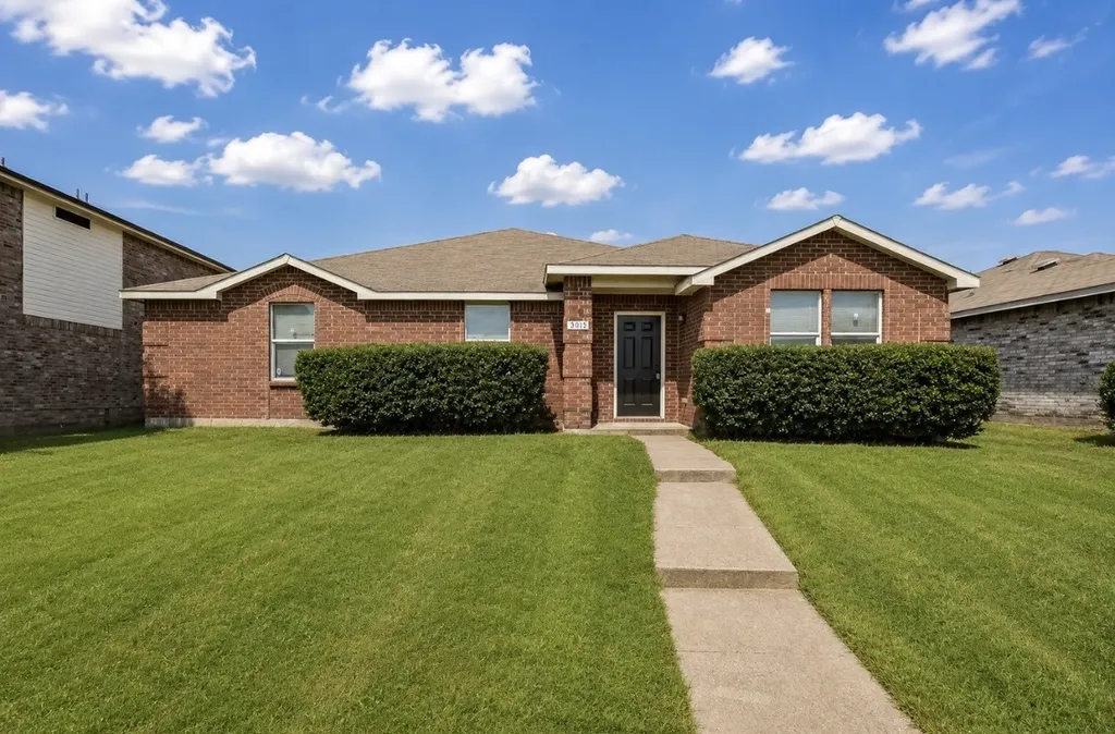 3015 Goldenrod Drive Lancaster TX 75134