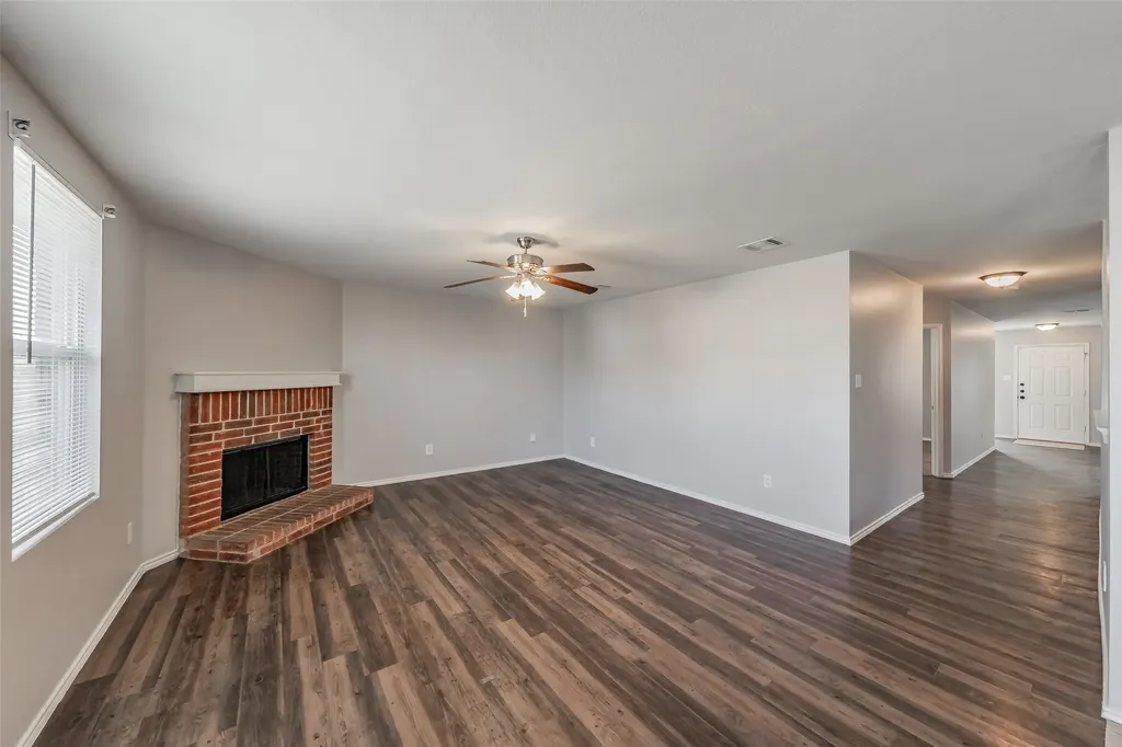3015 Goldenrod Drive Lancaster TX 75134