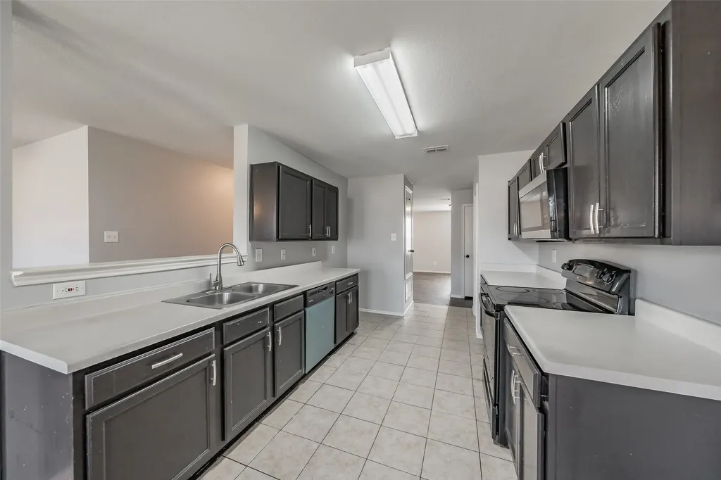 3015 Goldenrod Drive Lancaster TX 75134