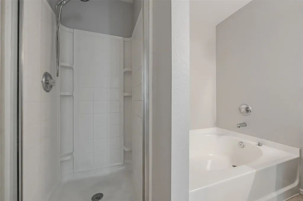 3015 Goldenrod Drive Lancaster TX 75134