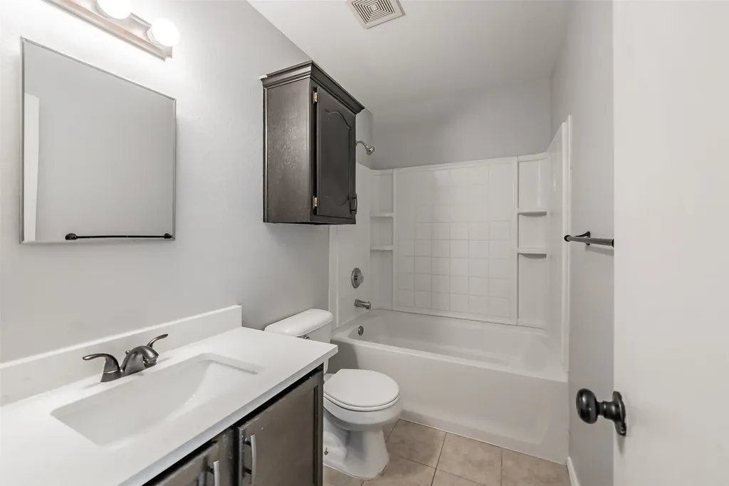 3015 Goldenrod Drive Lancaster TX 75134