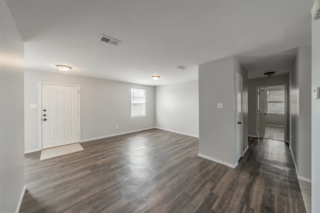 3015 Goldenrod Drive Lancaster TX 75134