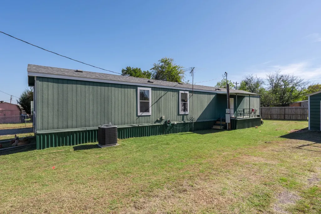 1534 Gale Drive Pelican Bay TX 76020