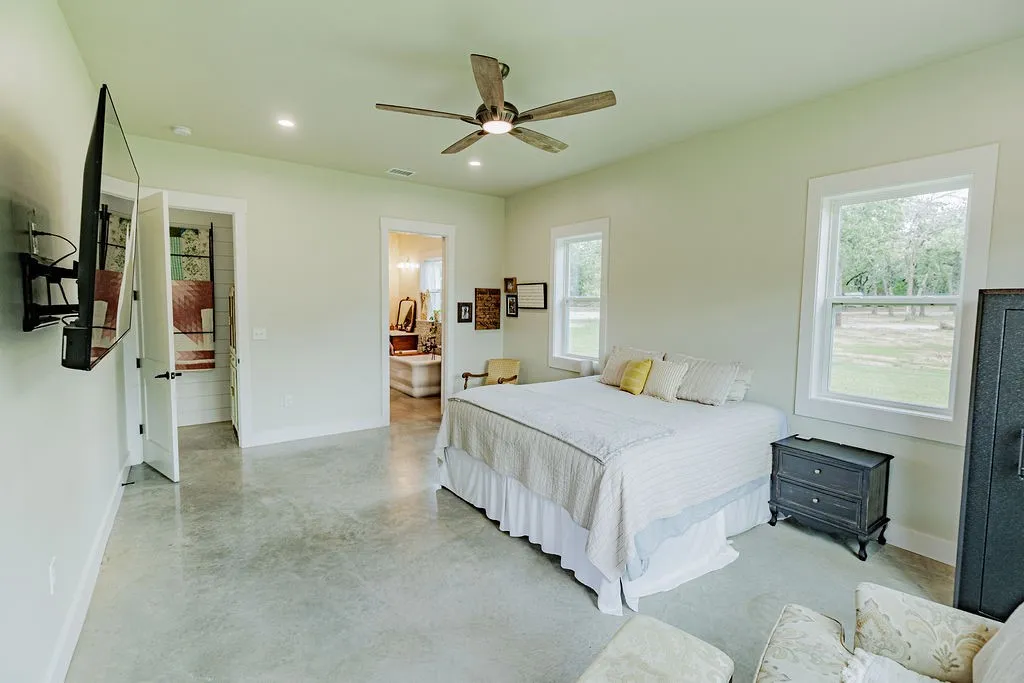 2094 Jim Harry Loop Sunset TX 76270