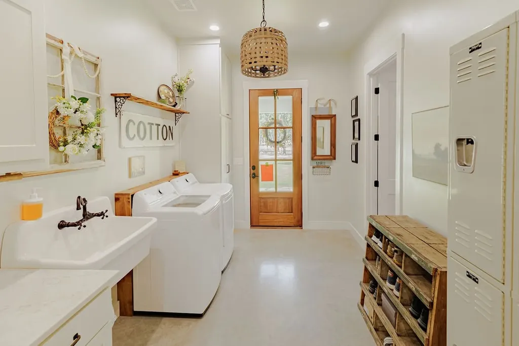 2094 Jim Harry Loop Sunset TX 76270