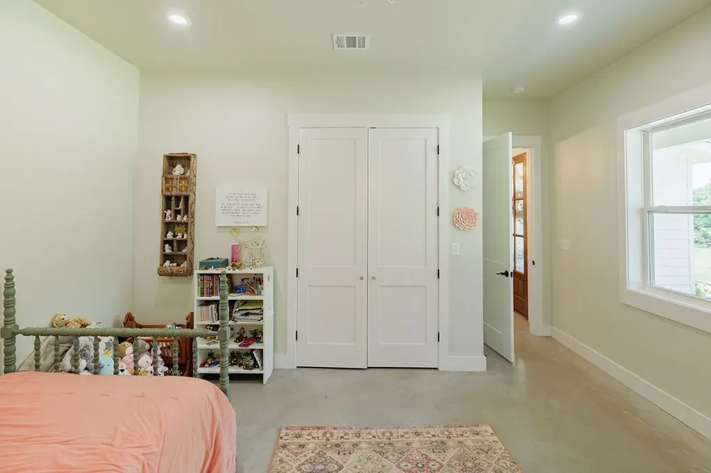 2094 Jim Harry Loop Sunset TX 76270