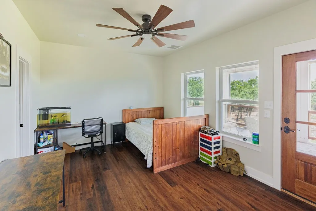 2094 Jim Harry Loop Sunset TX 76270