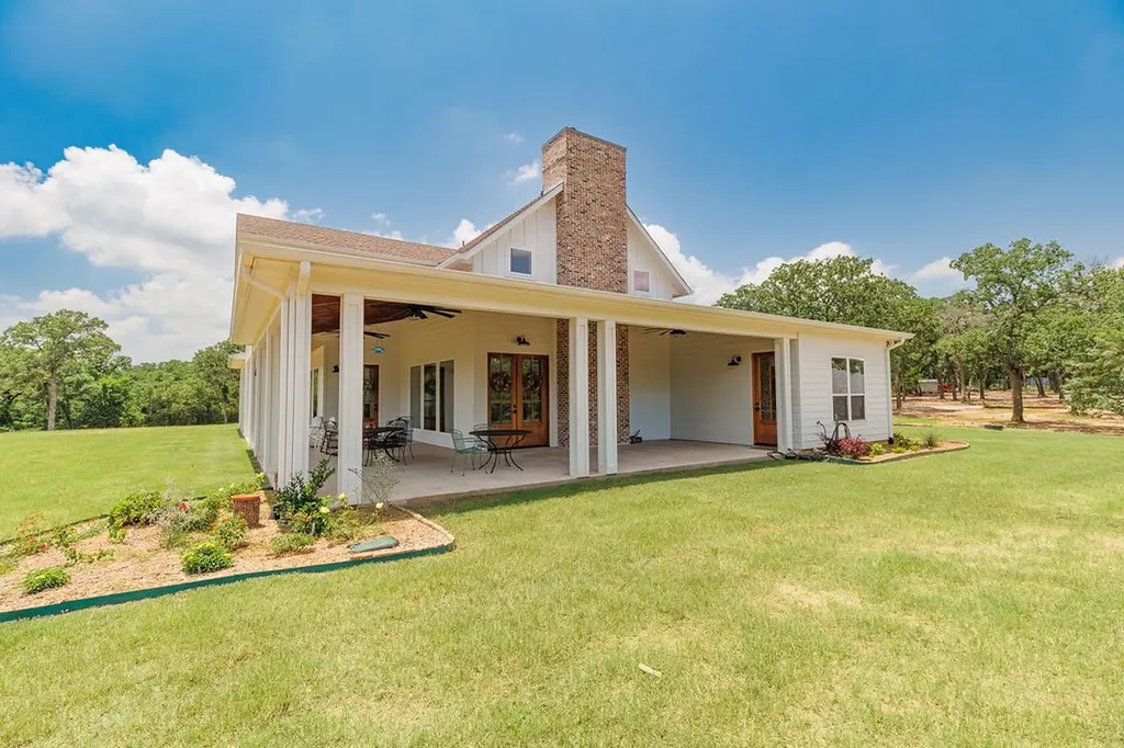 2094 Jim Harry Loop Sunset TX 76270