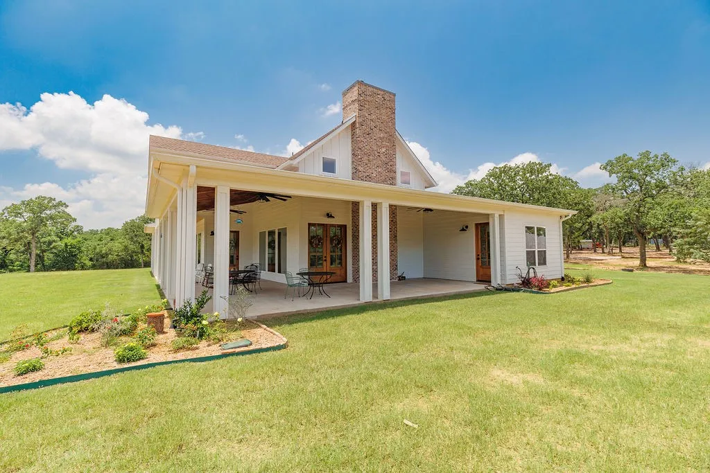2094 Jim Harry Loop Sunset TX 76270