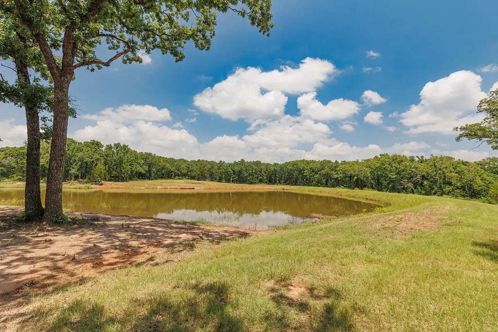 2094 Jim Harry Loop Sunset TX 76270