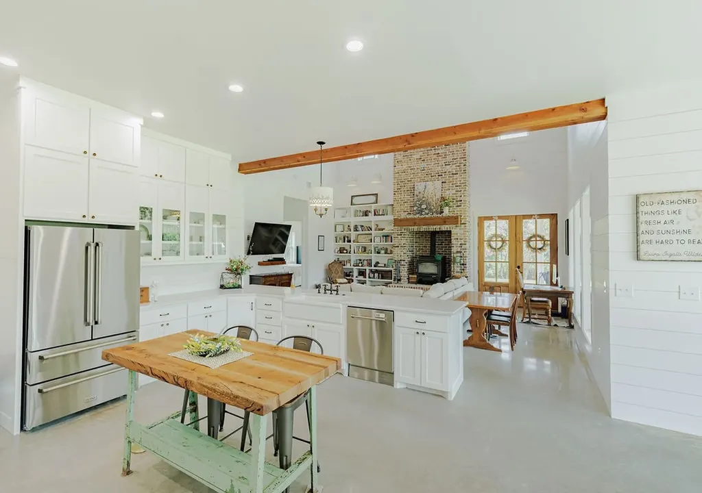 2094 Jim Harry Loop Sunset TX 76270