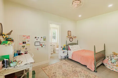 2094 Jim Harry Loop Sunset TX 76270