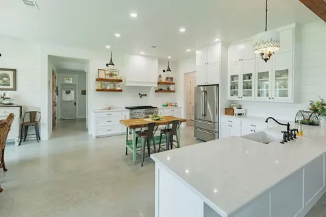 2094 Jim Harry Loop Sunset TX 76270
