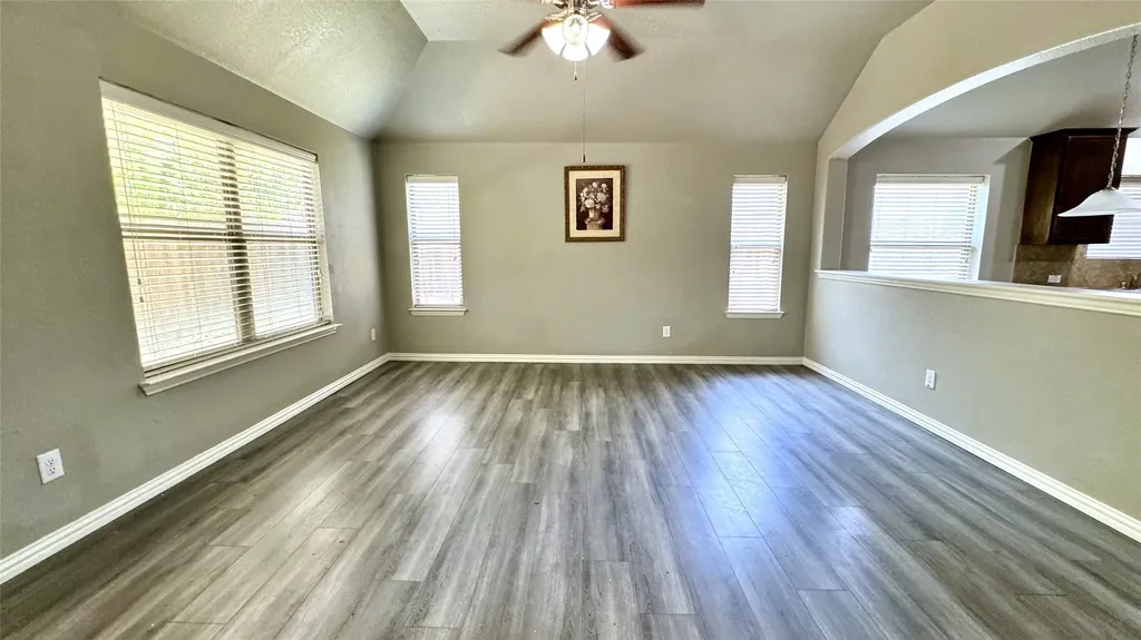 6440 Parkstone Way Dallas TX 75249