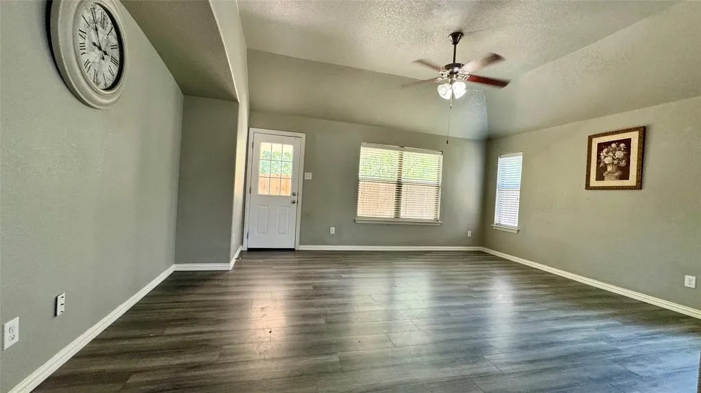 6440 Parkstone Way Dallas TX 75249