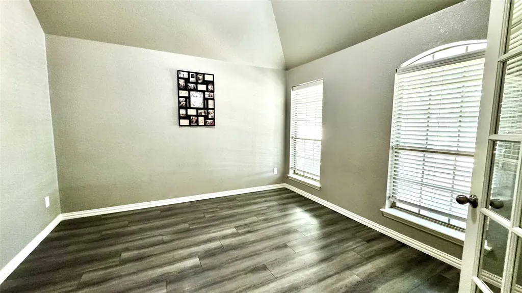 6440 Parkstone Way Dallas TX 75249